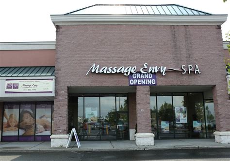 Erotic massage Valley Station
