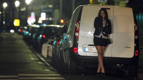 Find a prostitute Marseille 04