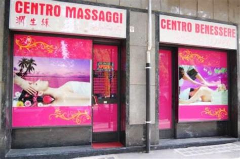 Sexual massage Magnago