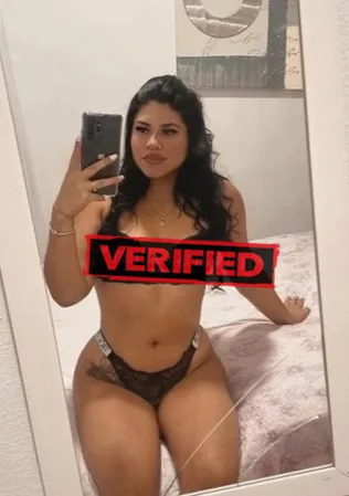 Brenda fucker Prostitute Yomitan